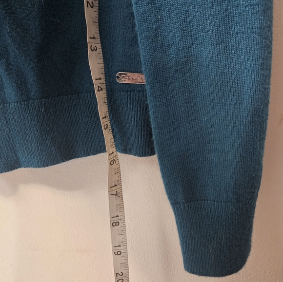 Calvin Klein Teal Button-Up Women's Sweater! - Picture 5 of 5